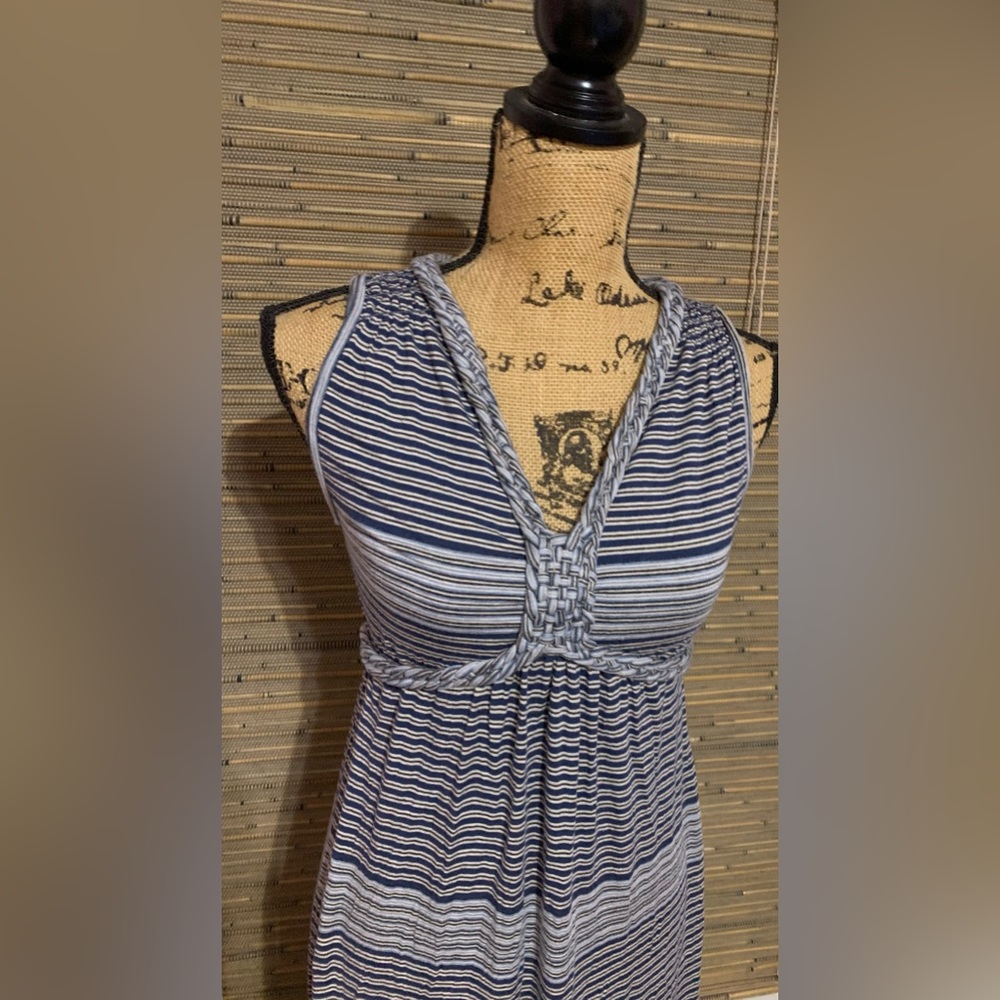 Max Studio Blue and White Striped V Neck Sleeveless Maxi dress Size S NWOT - Picture 2 of 12